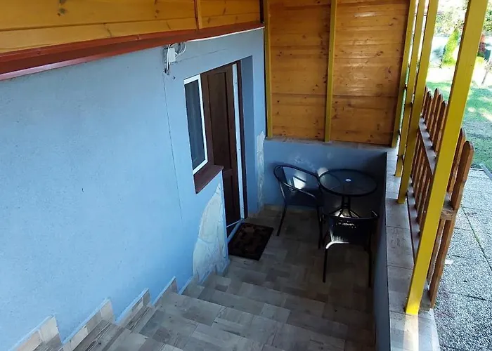 度假居 Boglarka Nyaralohaz Balatonfůzfő